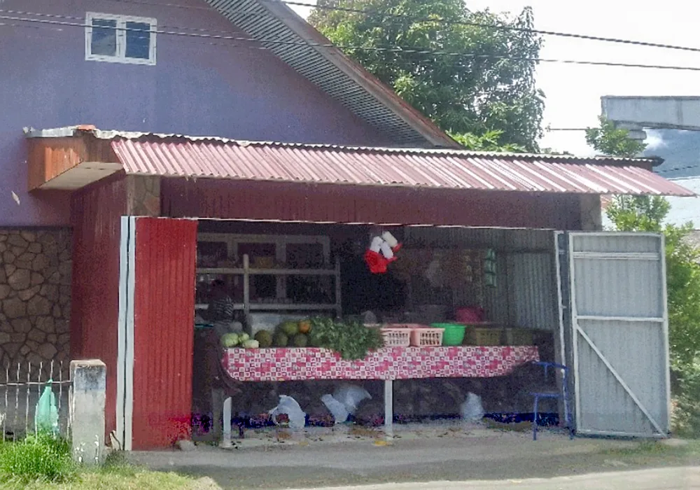 RUMAH DI KAB. MINAHASA UTARA - NPL086-5 - foto 2