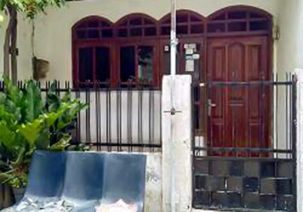 RUMAH DI KOTA SURABAYA - NPL268-1 - foto 4