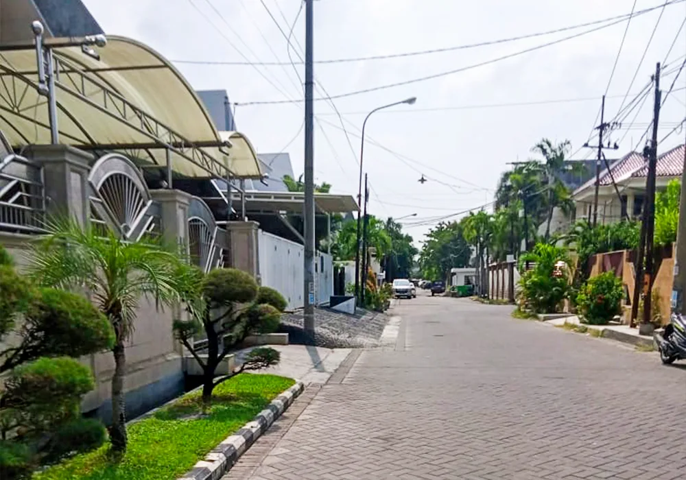 RUMAH DI KOTA SURABAYA - NPL623-1 - foto 4
