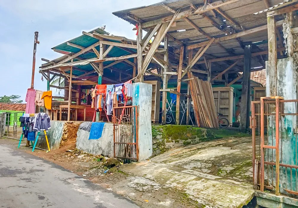 RUMAH DI KAB. SUKABUMI - WOFF232-1 - foto 3