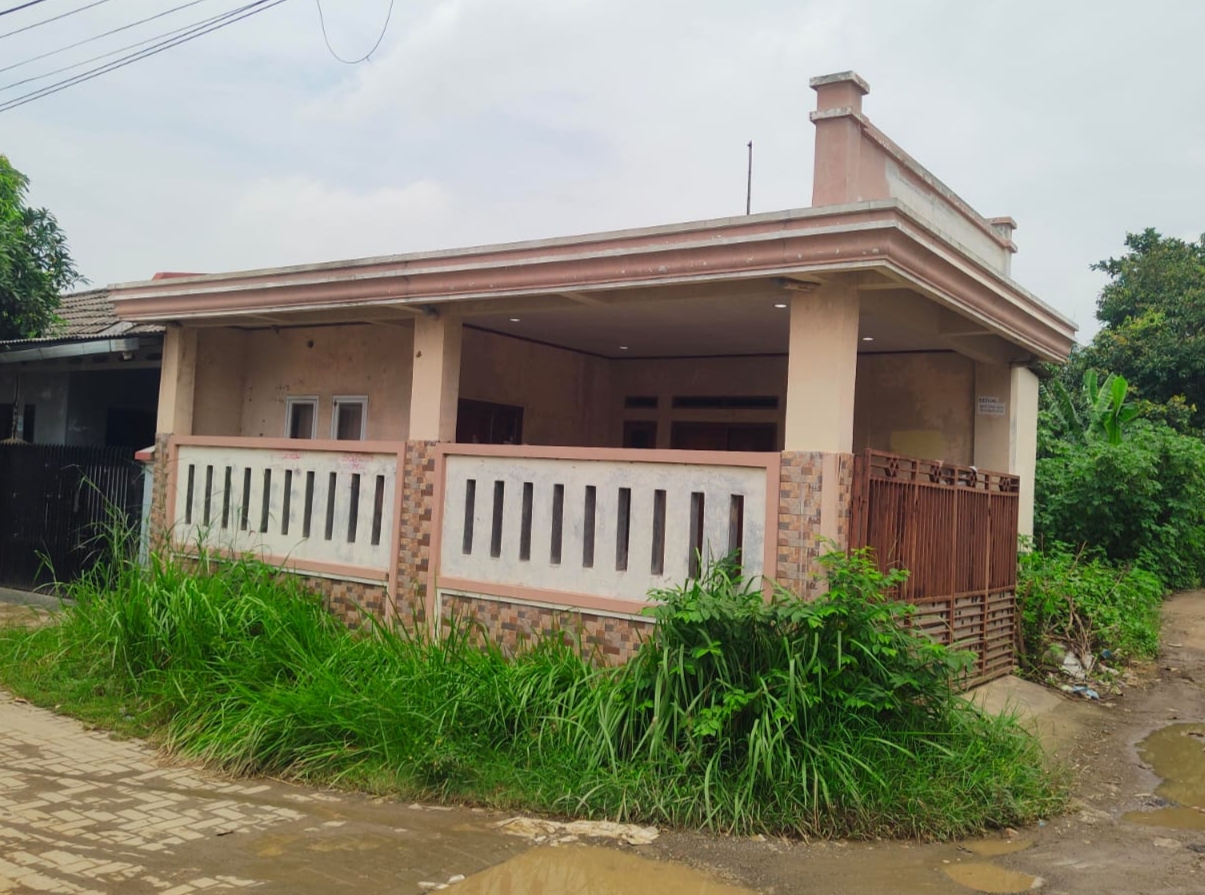 RUMAH DI KAB. KARAWANG - WOFF4261-1 - foto utama
