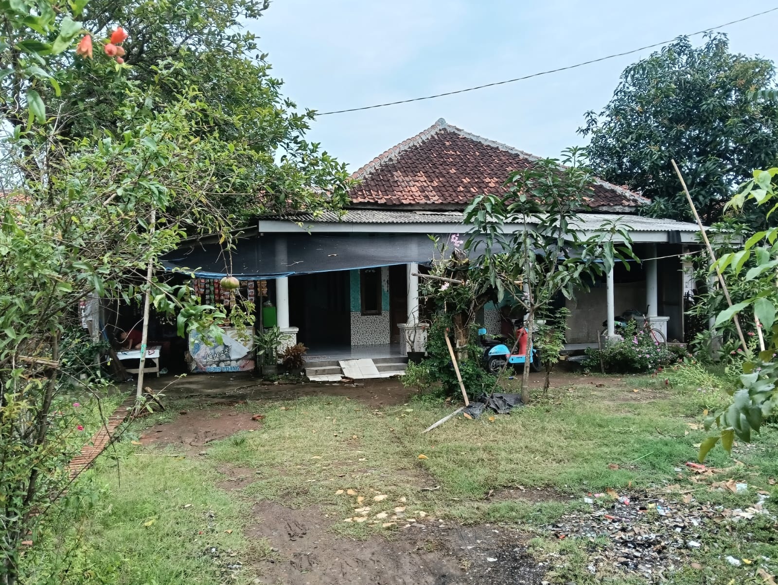 RUMAH DI KAB. KARAWANG - WOFF4263-1 - foto utama