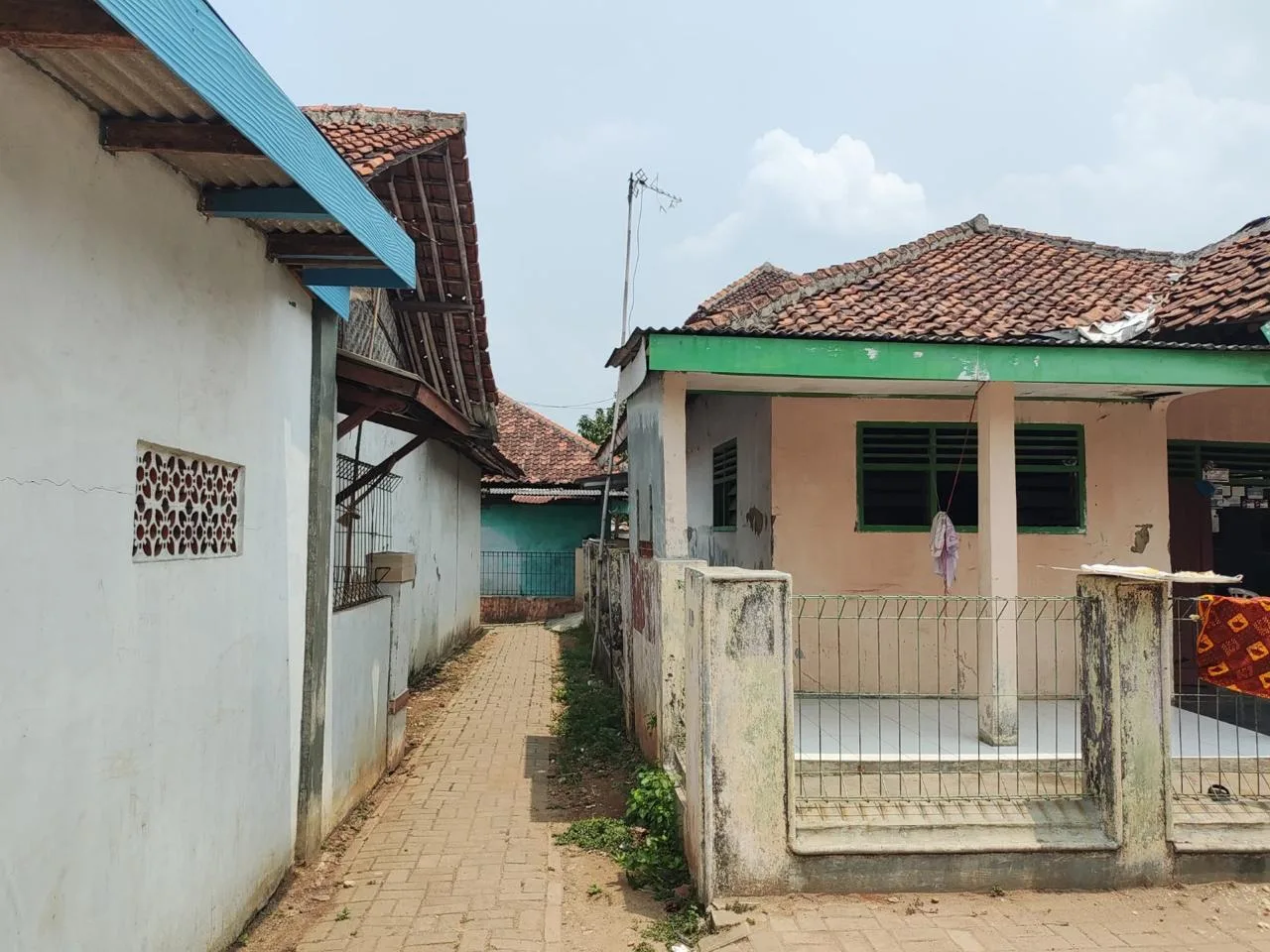 RUMAH DI KAB. TANGERANG - WOFF4270-1 - foto 2