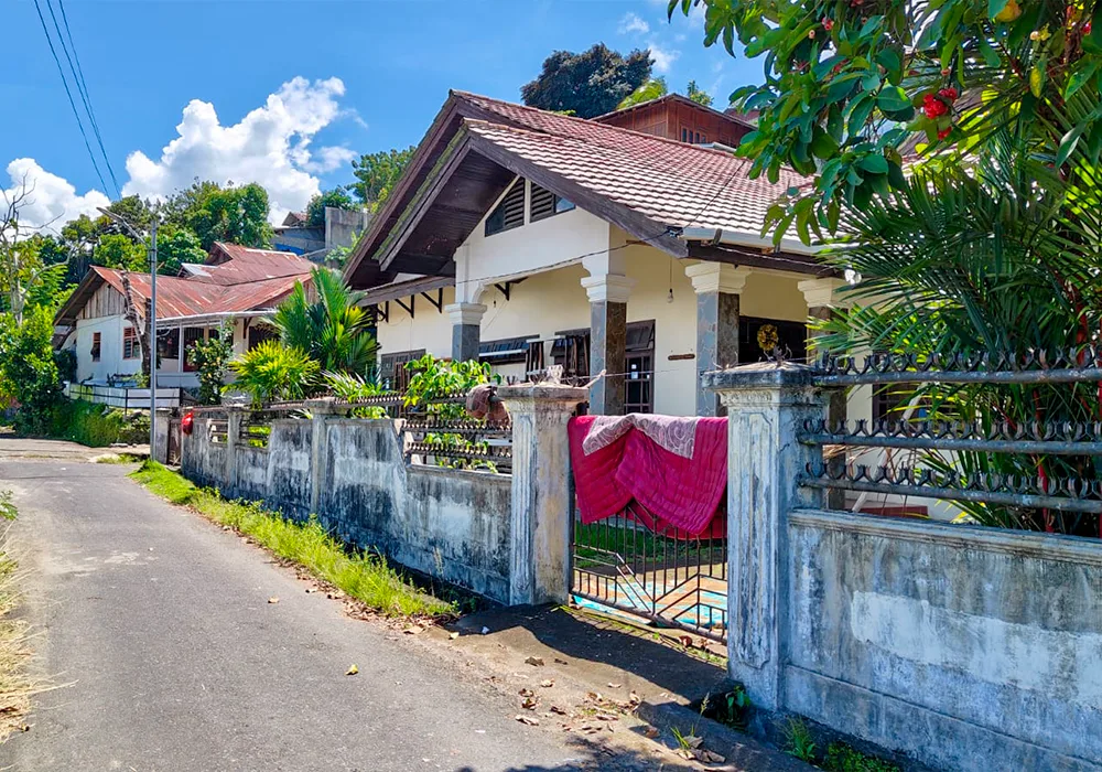 RUMAH DI KOTA MANADO - WOFF4998-1 - SULAWESI UTARA