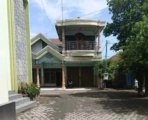 RUMAH DENGAN TANAH LUAS DI KAB. JOMBANG - NPL227-1
