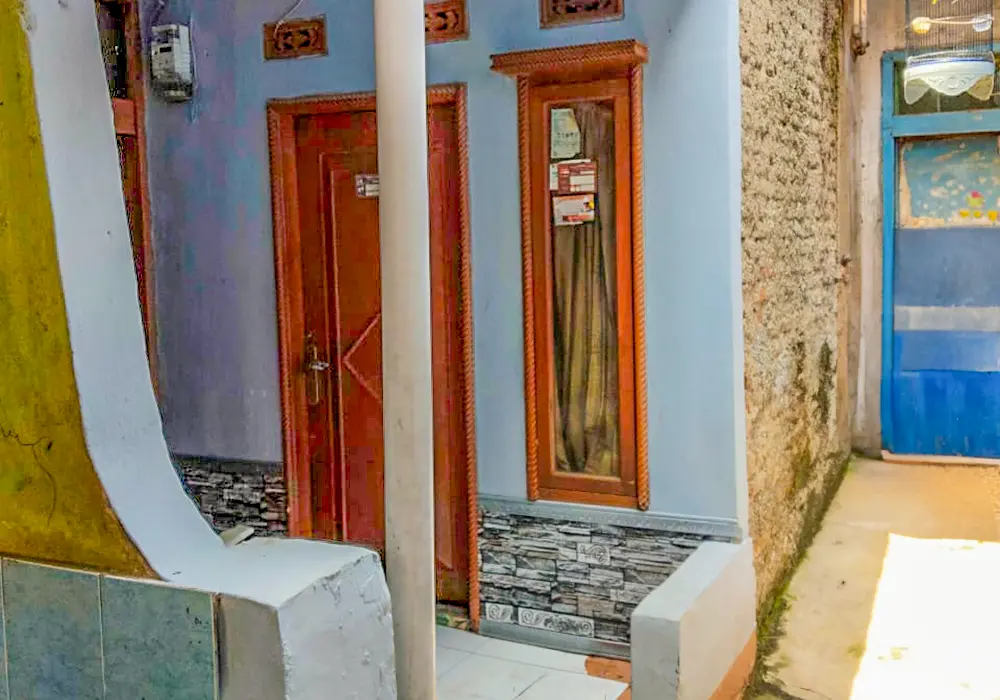 RUMAH DI KOTA BANDUNG - WOFF330-1