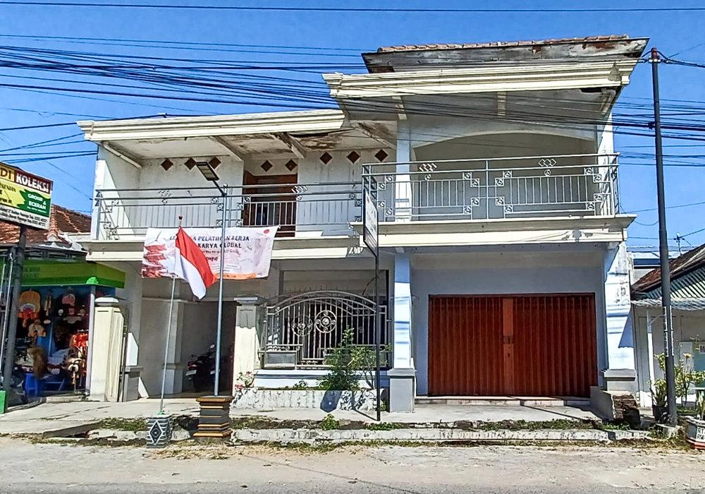 RUMAH DI KAB. PONOROGO - WOFF792-1